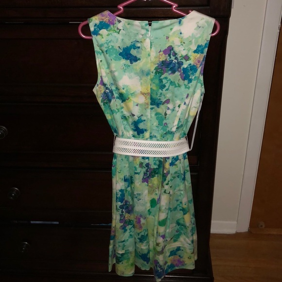 Dress - Picture 2 of 2